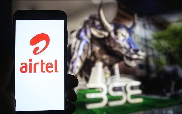 Bharti Telecom to buy 3.3% stake in Airtel from Singtel for ₹12,895 cr
