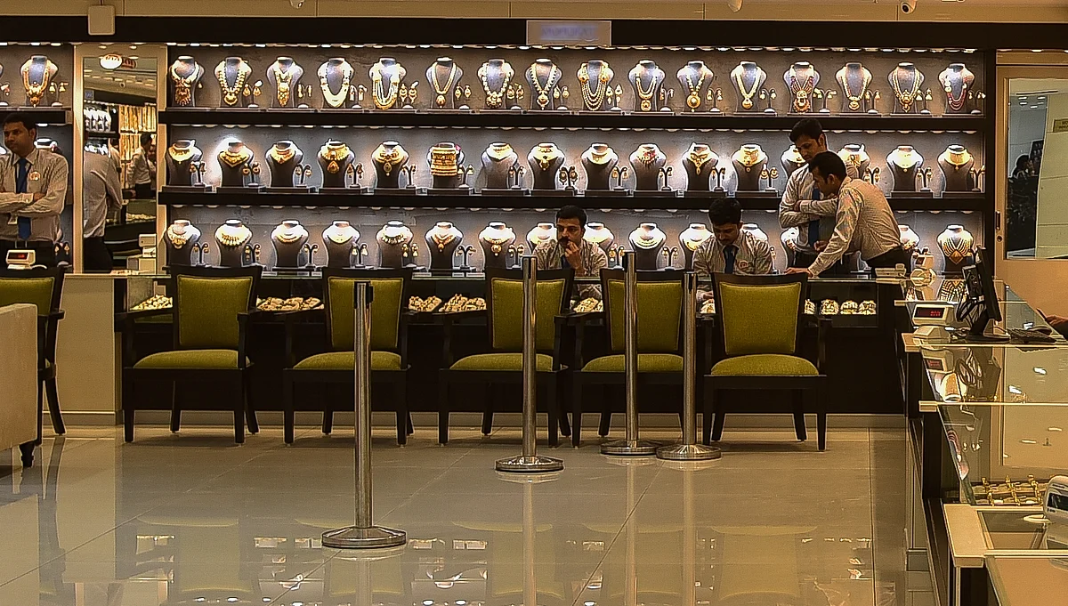 Kalyan Jewellers shares end three session losing streak today 