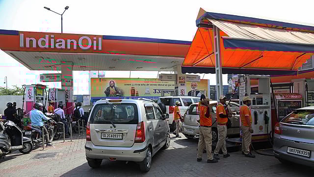 IOCL Q4 profit soars 52% to ₹10,841 cr; stock rises IOCL Q4 profit soars 52% to ₹10,841 cr; stock rises