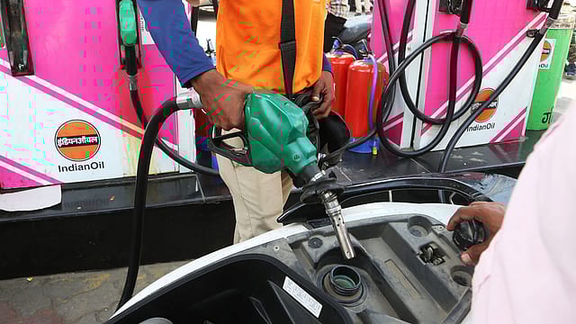 States should cut VAT on petrol, diesel: PM Modi States should cut VAT on petrol, diesel: PM Modi