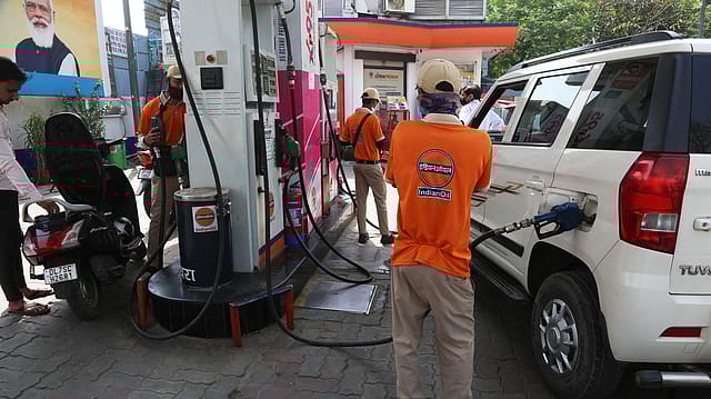 Govt hikes excise duty on fuel by ₹2; but retail prices to remain unchanged Govt hikes excise duty on fuel by ₹2; but retail prices to remain unchanged