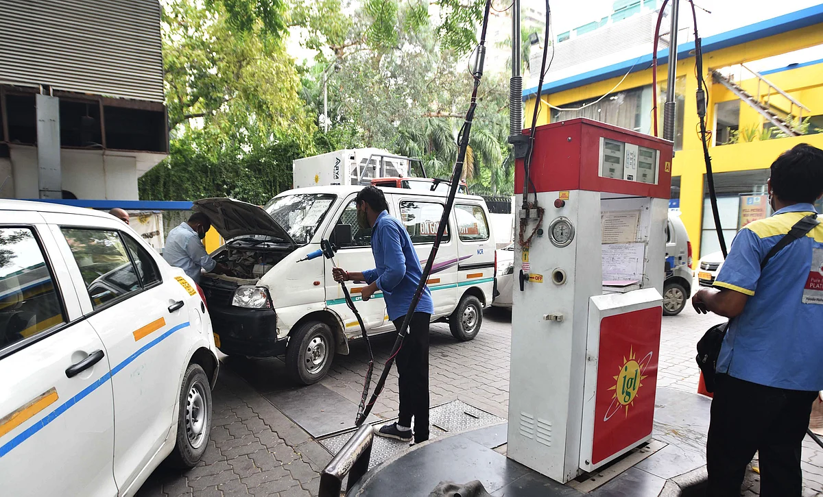 The PNG prices have been increased to ₹45.86 per SCM in Delhi.