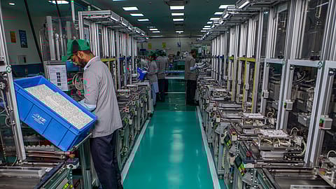 There was a renewed decline in new export orders received by Indian goods producers.