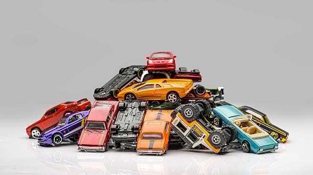 Auto sales drop 6% in FY22 amid chip shortage Auto sales drop 6% in FY22 amid chip shortage