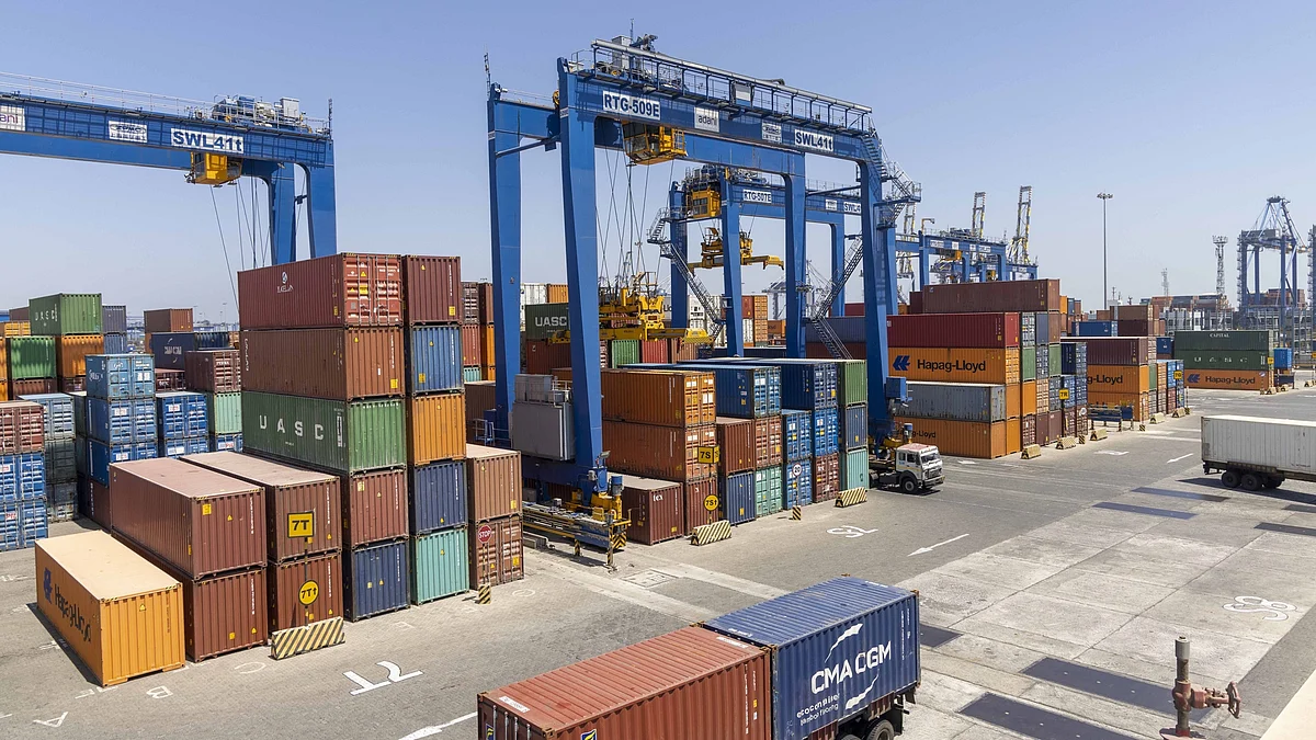 From April to October 2024, India’s total exports reached an estimated $468.27 billion