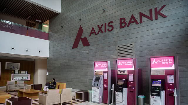 Axis Bank Q1 profit soars 91% to ₹4,125 cr Axis Bank Q1 profit soars 91% to ₹4,125 cr