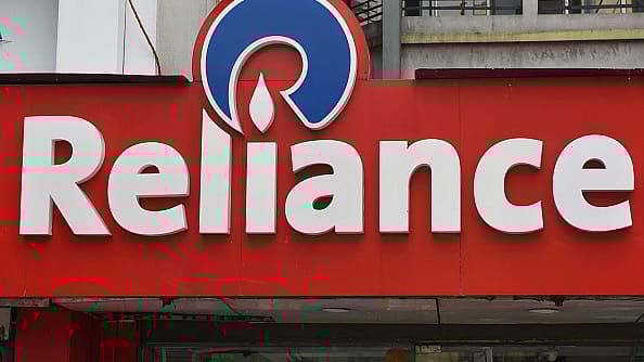 Reliance, Brookfield sign pact to produce renewable energy Reliance, Brookfield sign pact to produce renewable energy