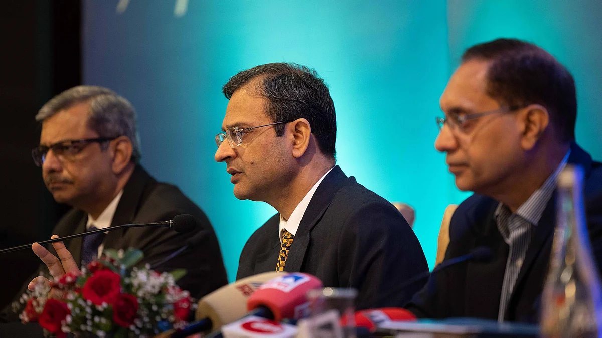 (In the centre) Sanjay Malhotra during a press conference at The Ashok Hotel on April 29, 2022 in New Delhi.