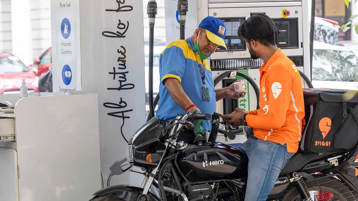 Brent crude prices rose from a low of $20.4/barrel in April 2020 to peak at $123/barrel by March, but then steadily fell to $84 by Sept 26, 2022.