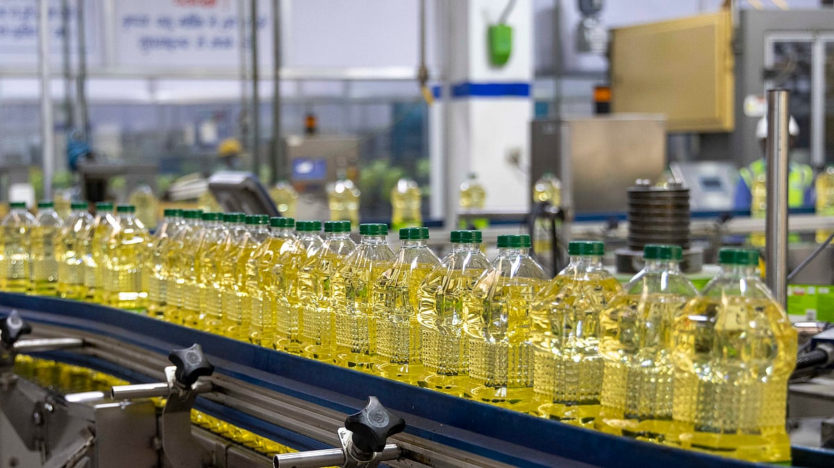 Adani Wilmar swings to profit in Q1; shares surge 6%