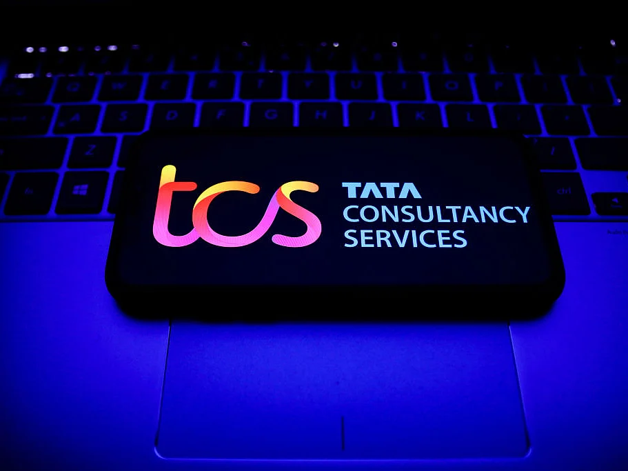 The IT major handed out pay hikes of up to 8% to its staff.