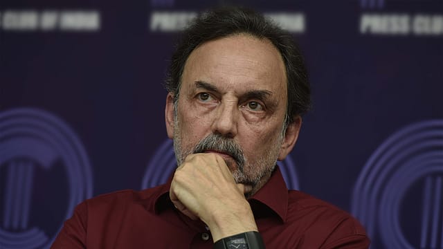 NDTV founders seek SEBI clarification on transfer of shares to Adani NDTV founders seek SEBI clarification on transfer of shares to Adani