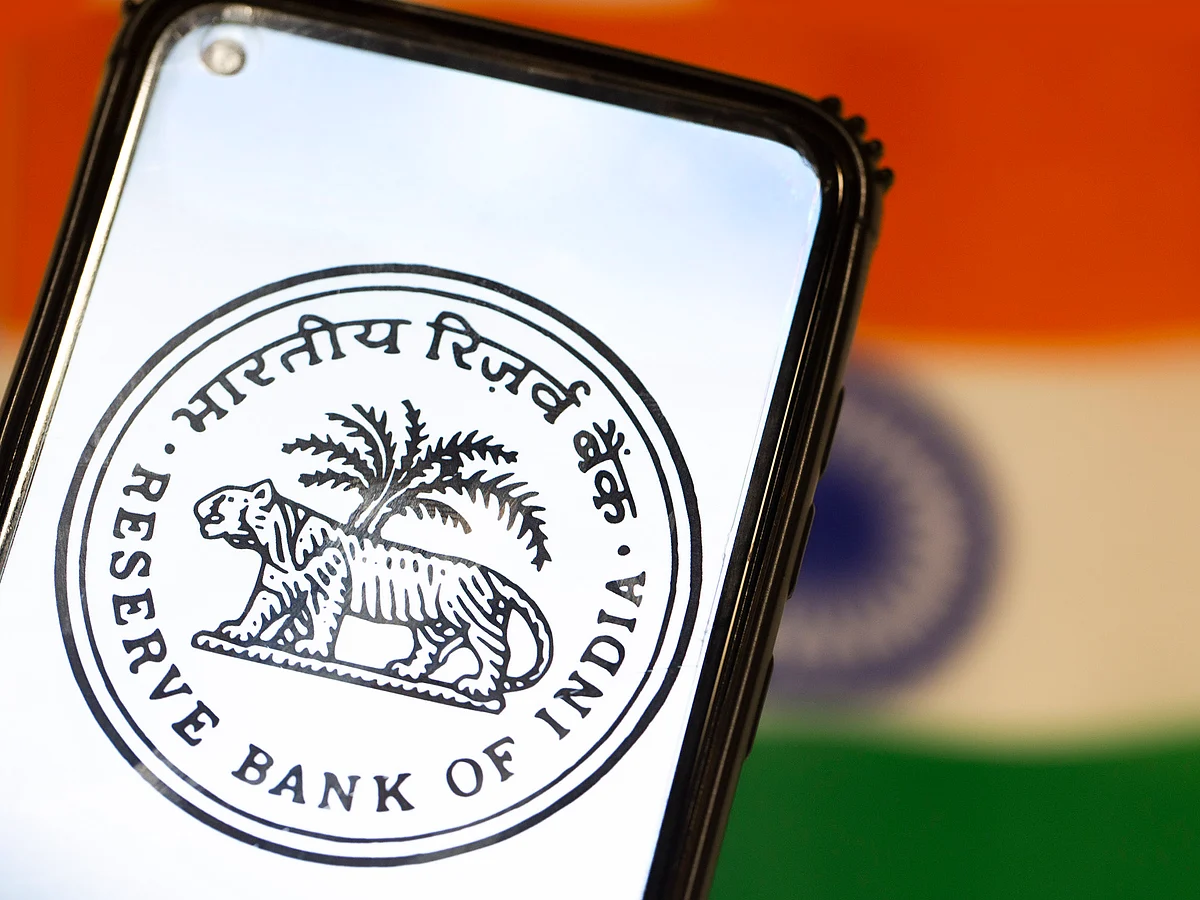 The tightening of underwriting norms is credit positive, says Moody's. 