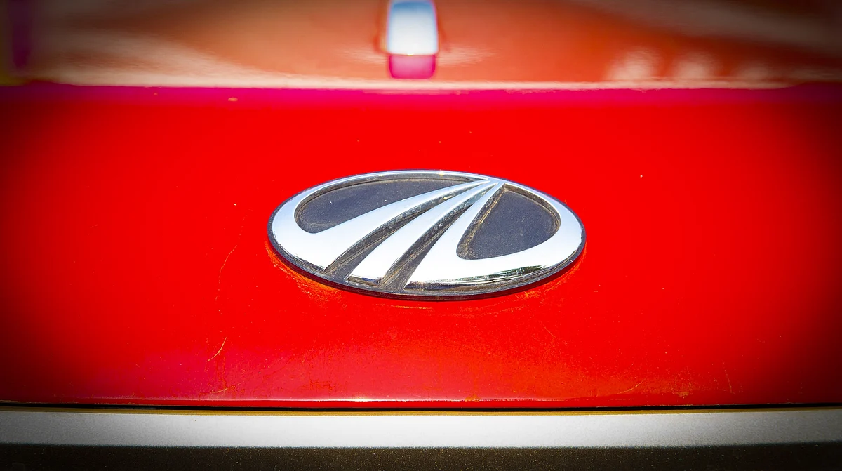 Mahindra & Mahindra shares end 2.48% higher at ₹1,321.25 on the BSE on Thursday. 