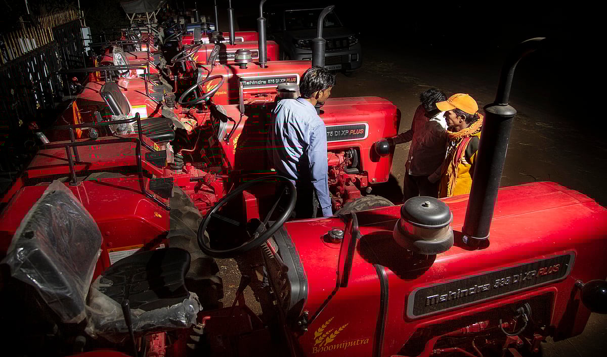 Mahindra Finance says RBI order will hit vehicle recovery; stock tanks 12%