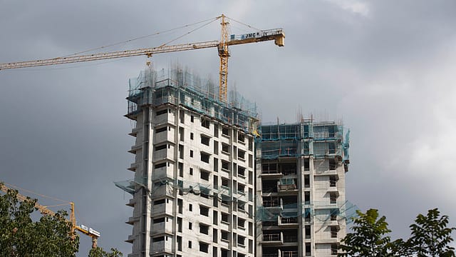 Real estate lobby urges RBI to stop repo rate hike Real estate lobby urges RBI to stop repo rate hike