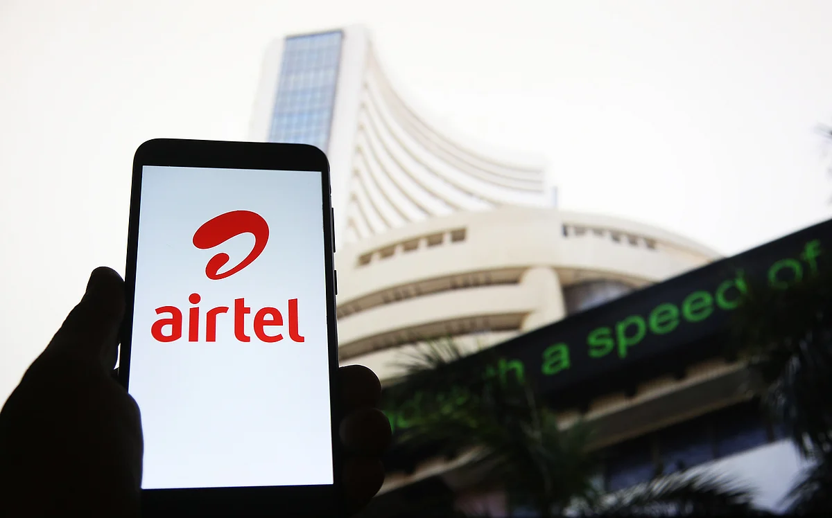 Bharti Airtel share falls 1.8% to ₹831.1 on the BSE