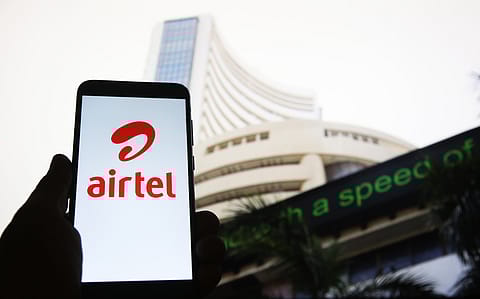 Bharti Airtel share falls 1.8% to ₹831.1 on the BSE