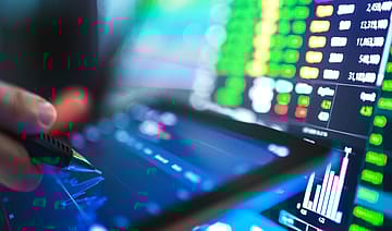 Sensex ends 734 pts off day’s high as oil stocks spoil IT rally; Nifty settles at 25,891