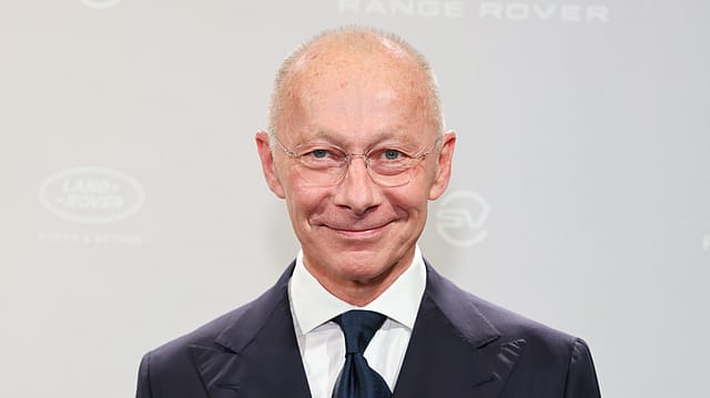 Jaguar Land Rover CEO Thierry Bolloré resigns Jaguar Land Rover CEO Thierry Bolloré resigns