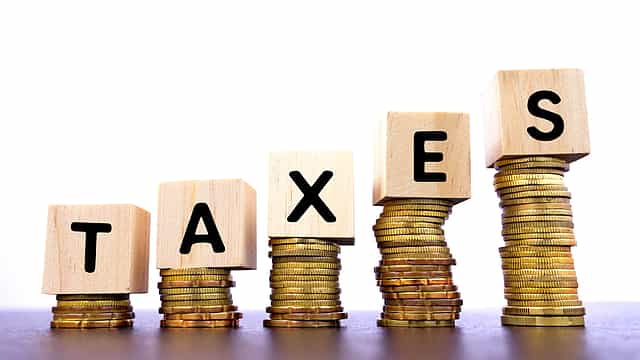 India's Apr-Nov net direct tax collection rises 15.4% to ₹12.1 lakh cr