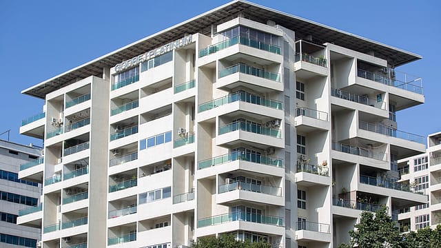 Aurum buys Ratan Tata-backed NestAway at 95% valuation cut Aurum buys Ratan Tata-backed NestAway at 95% valuation cut