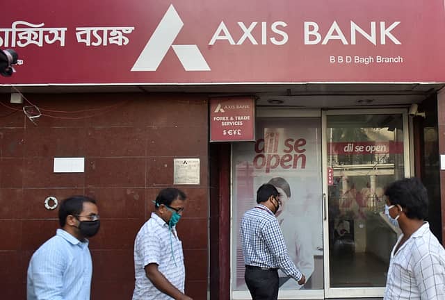 Xix Bank Axis Bank shares fall 3% despite strong Q3; here’s why