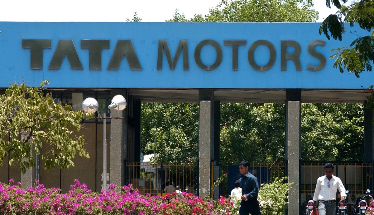 The auto stock has risen 19% in a month.