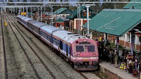 RVNL shares decline 2.5% to hit an intraday low of ₹578.25 on the BSE today