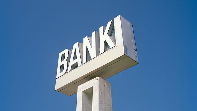 Indian banks to face margins pressure in FY24: Fitch Indian banks to face margins pressure in FY24: Fitch