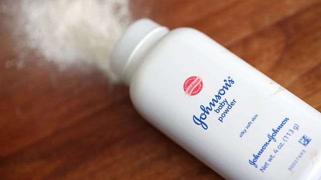 Johnson & Johnson offers $8.9 billion to settle talc 'cancer' claims Johnson & Johnson offers $8.9 billion to settle talc 'cancer' claims