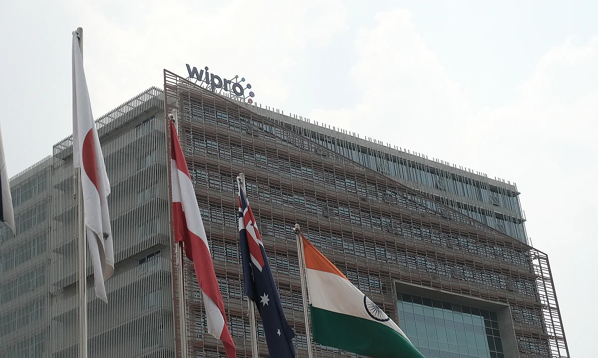 Wipro shares fall 9.5% to ₹503 on the BSE