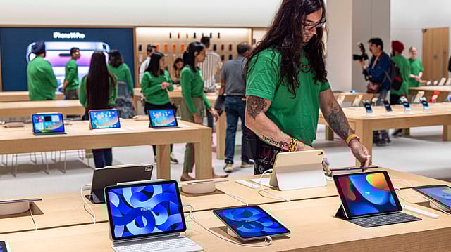 Two carbon-neutral Apple stores give company a face in India