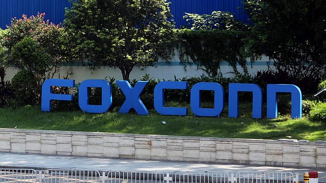 Apple supplier Foxconn buys 300-acre land in Bengaluru Apple supplier Foxconn buys 300-acre land in Bengaluru