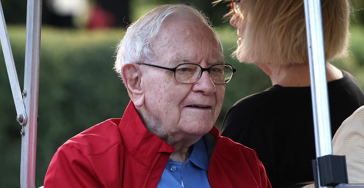 Warren Buffett likens AI to atom bomb