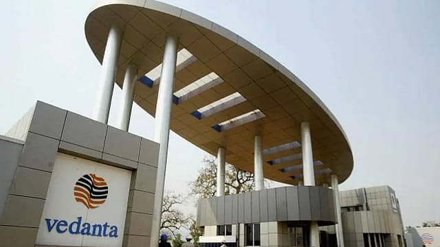 Vedanta shares hit 52-week low after Moody’s downgrades ratings Vedanta shares hit 52-week low after Moody’s downgrades ratings