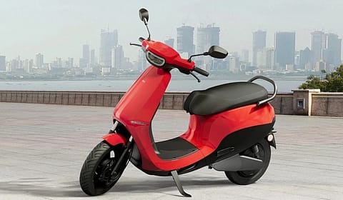 Ola S1 Air comes with a palette of ten vivid colours available in a glossy and matte finish.