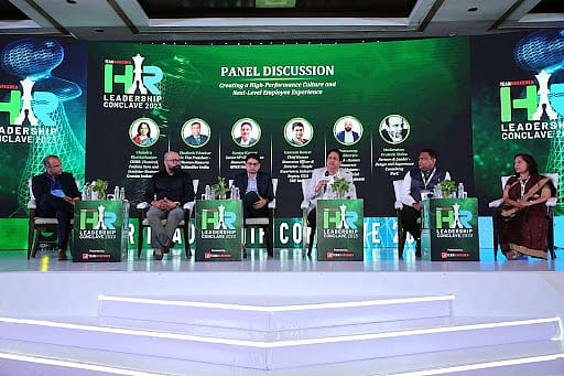 Navigating the Evolving HR Landscape
