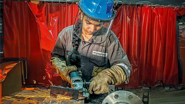 Corporate India Gets Used to Women On Shop Floor