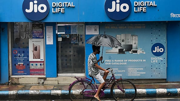 JioAirFiber to unlock a $7-10 billion revenue opportunity: Jefferies JioAirFiber to unlock a $7-10 billion revenue opportunity: Jefferies