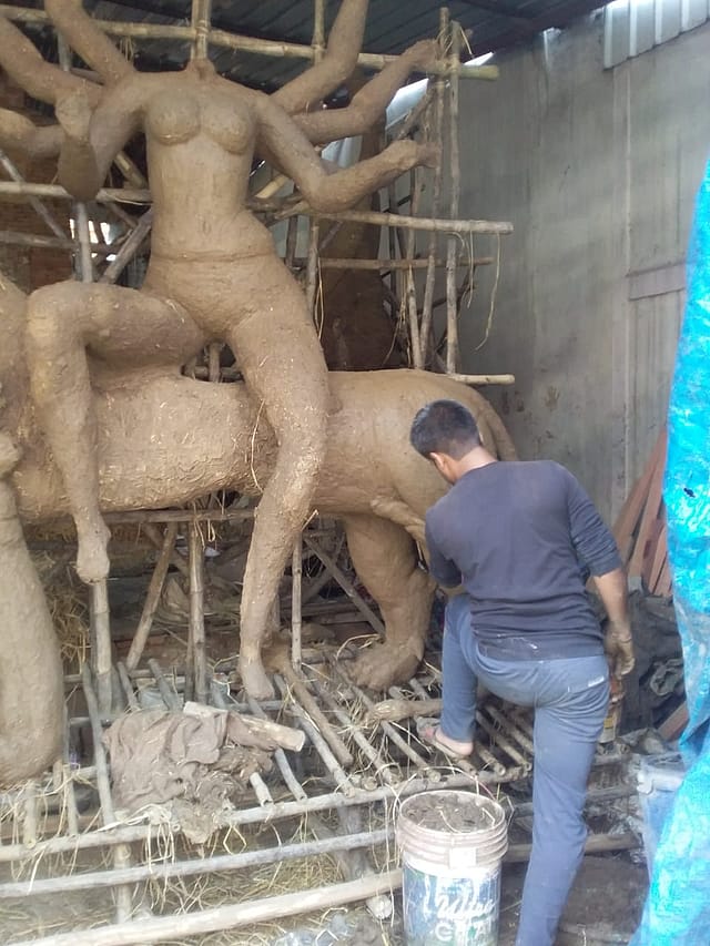 Durga Puja potters at 60% of pre-Covid business; guess who's the culprit!
