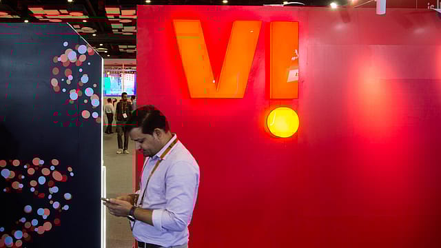 Vodafone Idea gets shareholders' nod to raise ₹20,000 cr Vodafone Idea gets shareholders' nod to raise ₹20,000 cr