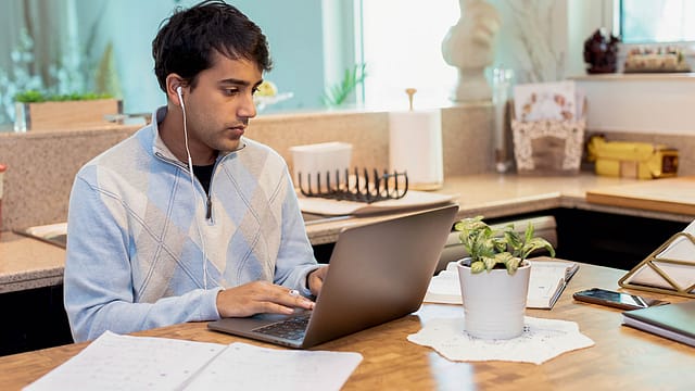 Online MBA Courses Gain Heft Online MBA Courses Gain Heft