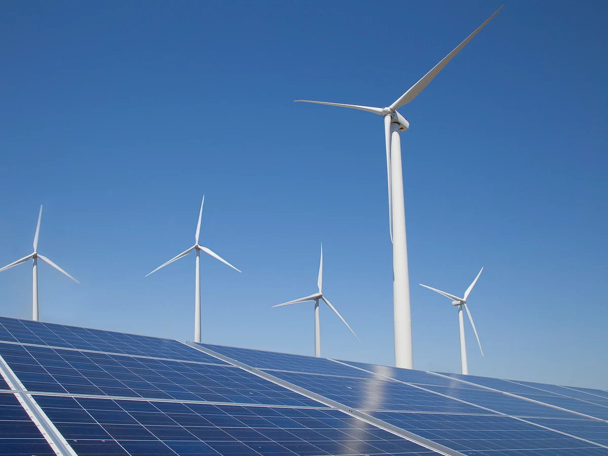 India aims to install 500 gigawatts (GW) of renewable energy projects by 2030.