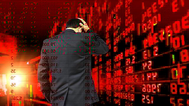 Sensex tanks 849 pts, Nifty ends at 24,712 as U.S. tariff deadline kicks in; ₹6 lakh crore wiped out Sensex tanks 849 pts, Nifty ends at 24,712 as U.S. tariff deadline kicks in; ₹6 lakh crore wiped out