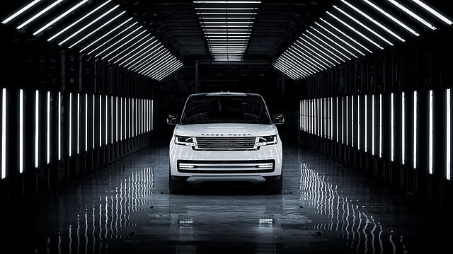 Jaguar wind down, US tariffs hit JLR sales in Q1 Jaguar wind down, US tariffs hit JLR sales in Q1