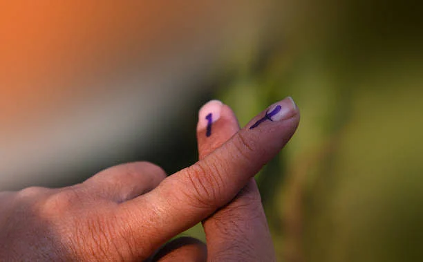 Shashi Tharoor is leading by a margin of 15,759 votes, against his closest rival Chandrasekhar at 4:45 PM