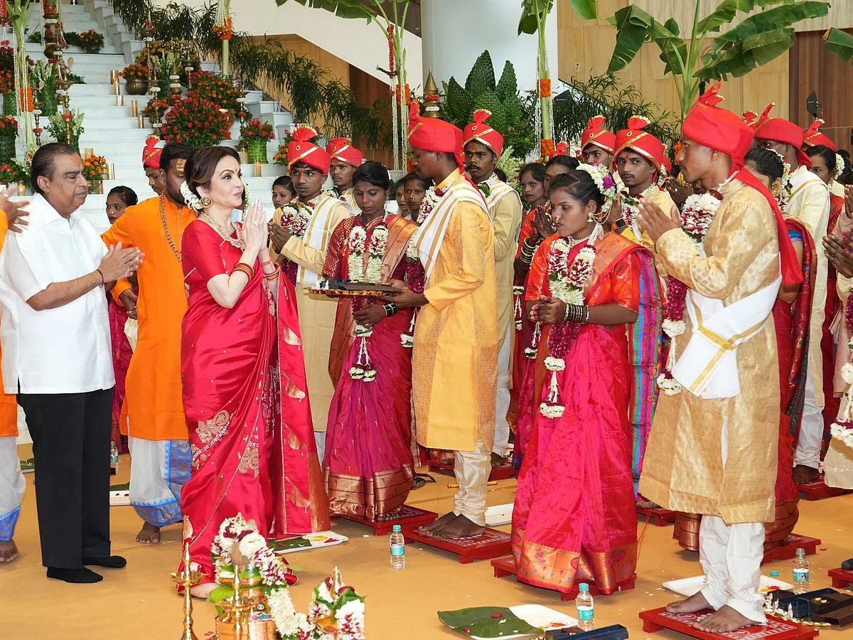 Nita Ambani and Mukesh Ambani, along with their family, attended the ceremony and personally extended best wishes to the couples.