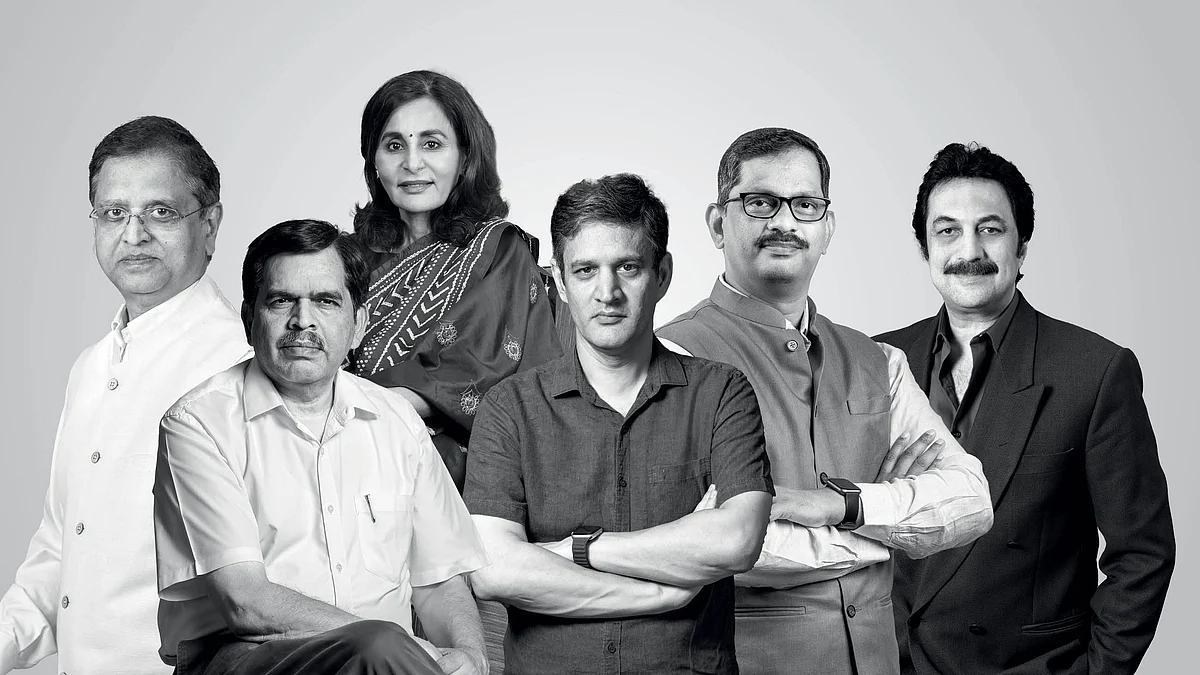 (From L to R): Subhash Chandra Garg, Ashwani Mahajan, Suneeta Reddy, Amitabh Dubey, N.R. Bhanumurthy, Shankar Sharma 