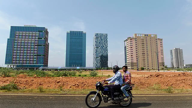 RBI allows resident Indians to open foreign currency accounts in GIFT City RBI allows resident Indians to open foreign currency accounts in GIFT City